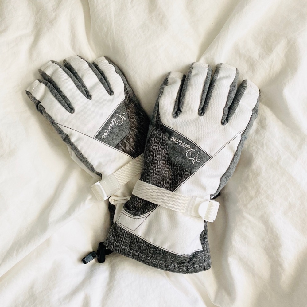 Demon Women’s white Ski & snowboard gloves